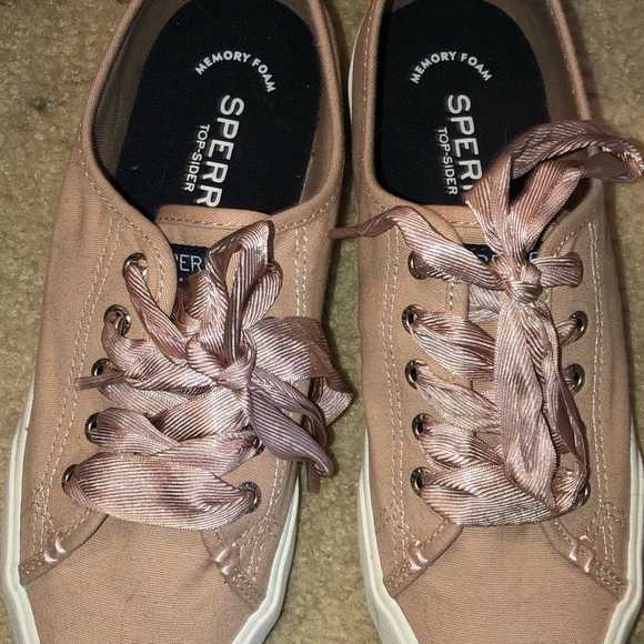 Sperry topsider sneaker in dusty rose.NIB - Picture 3 of 5